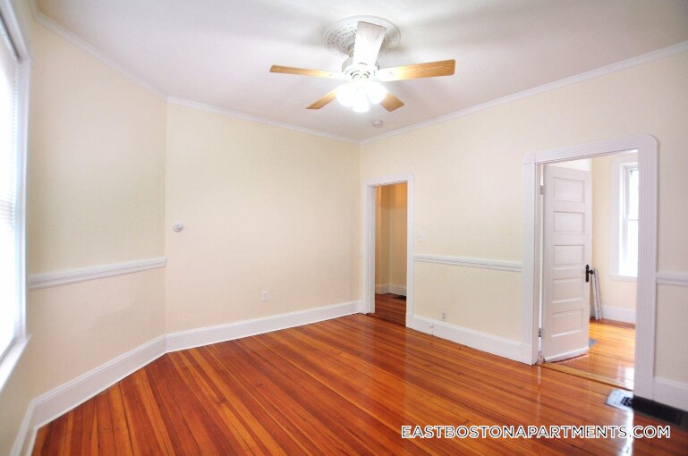 Building Photo - 756 Saratoga St