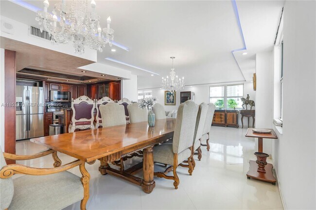 Building Photo - 1912 S Ocean Dr