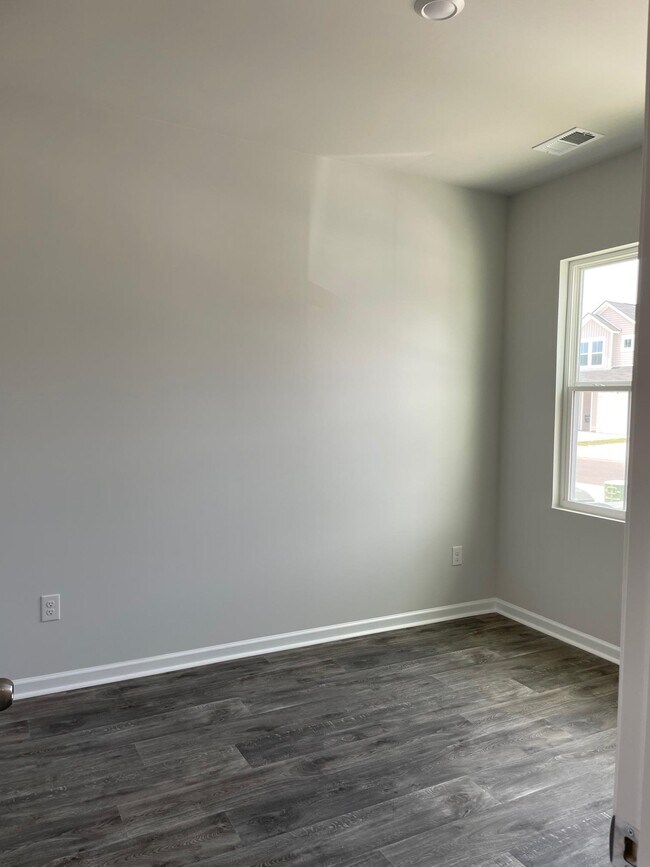 Building Photo - 125 Prather Park Dr