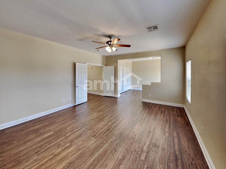 Building Photo - 2920 E Gables Vale Ct