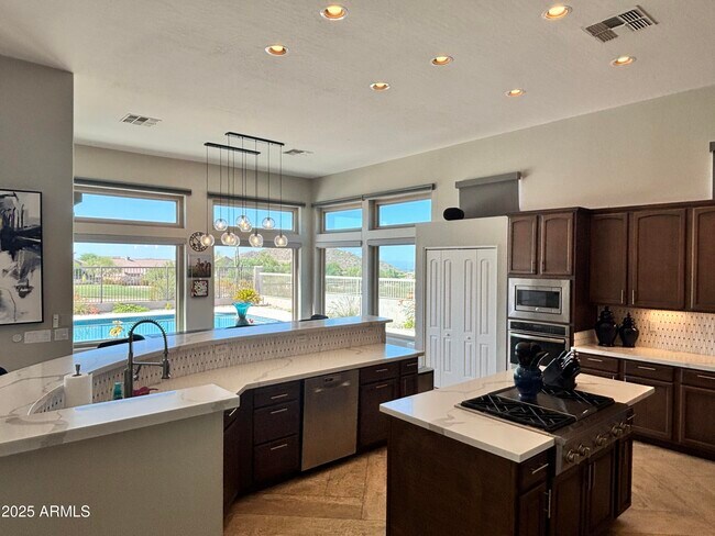 Building Photo - 7637 E Tasman Cir