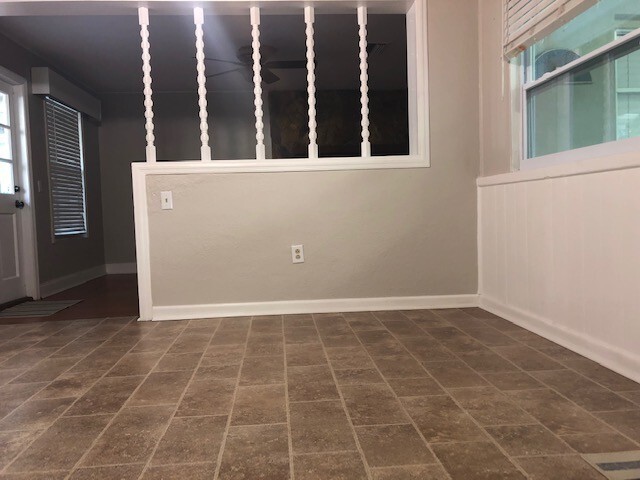 Building Photo - Palma Ceia Home at Fantastic Price!