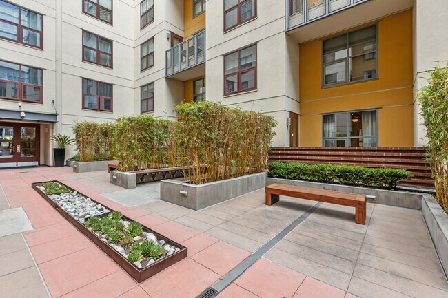 Building Photo - Metrome - Ground floor with patio - 1 bedr...
