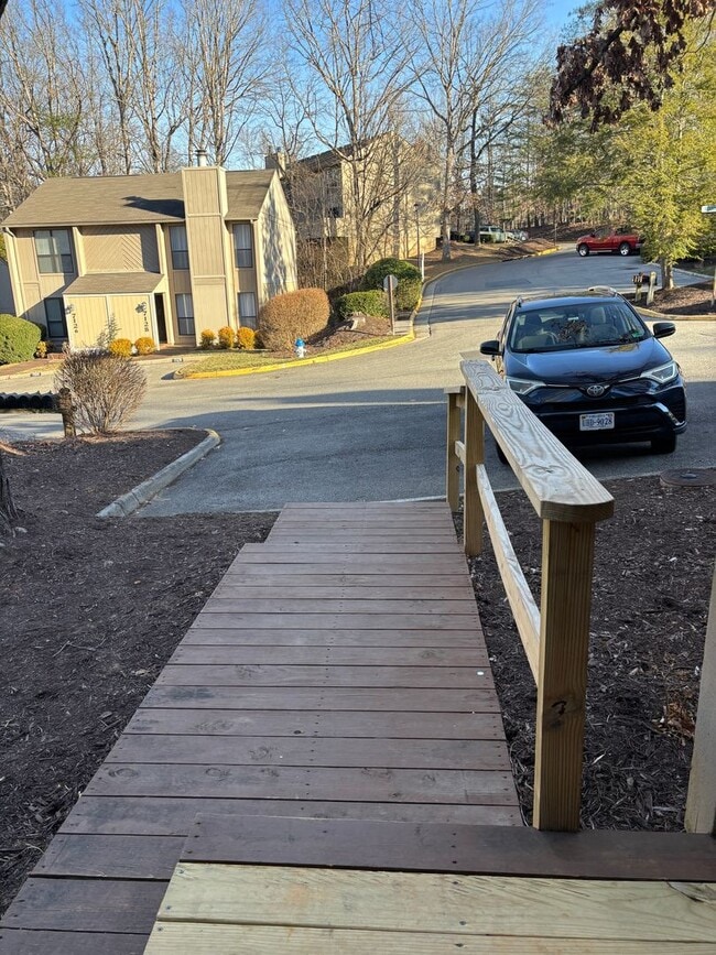 Building Photo - 7203 Woods Crossing Dr