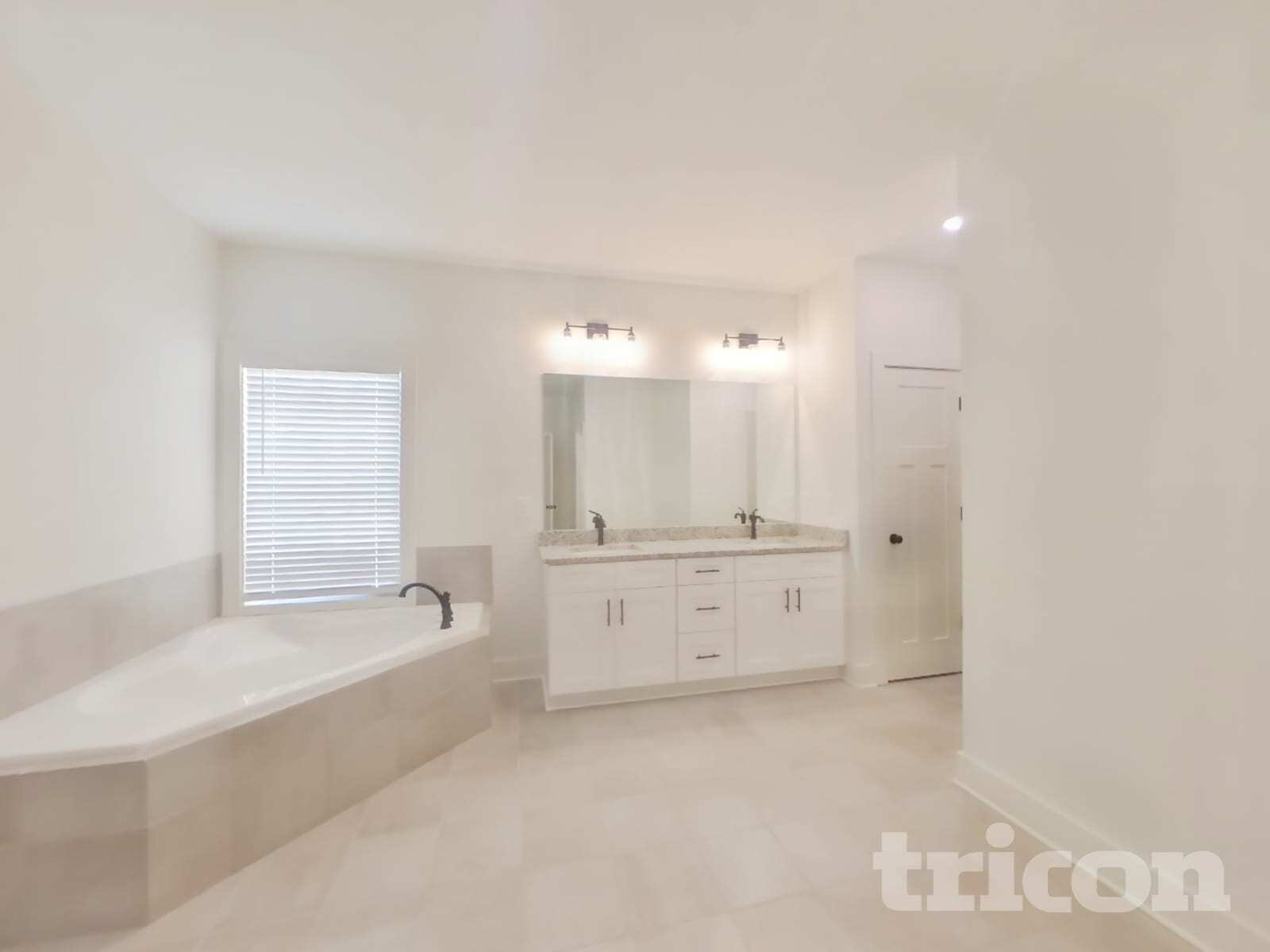 Building Photo - 506 Oscar Way