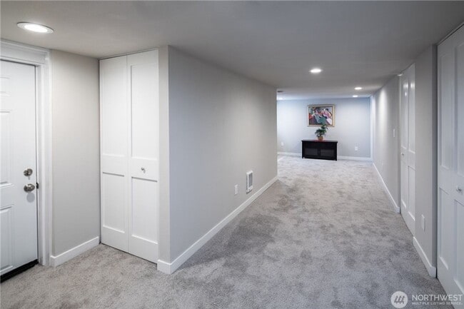 Building Photo - Columbia City Updated Home for Lease