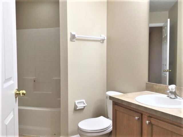 Building Photo - 107 Prairie Falcon Dr