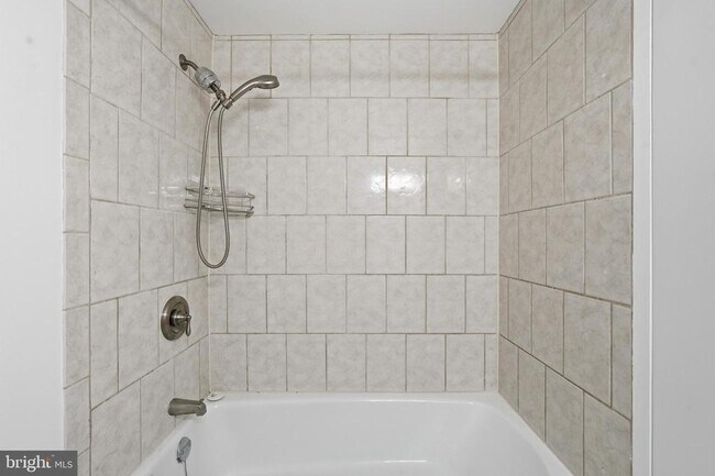Building Photo - 5340 Holmes Run Pkwy