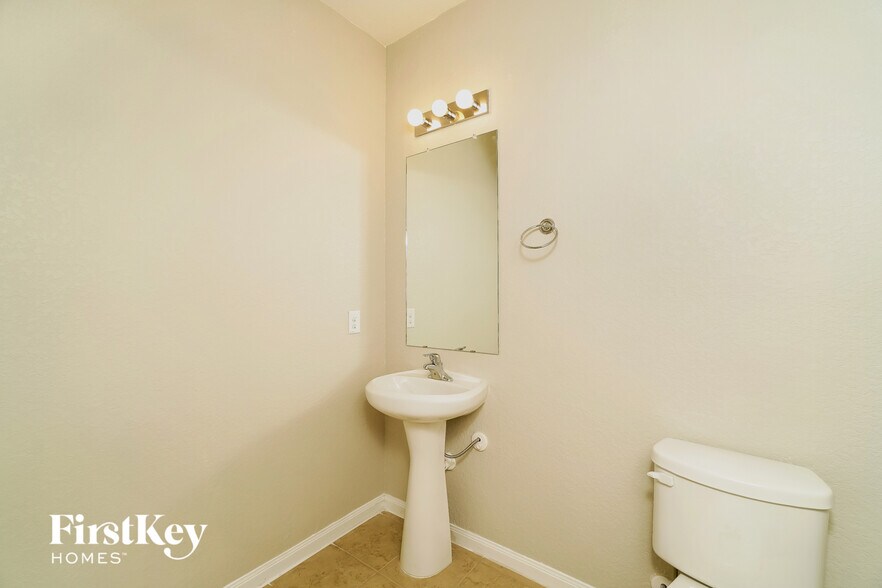 Building Photo - 3442 Glacier Lake