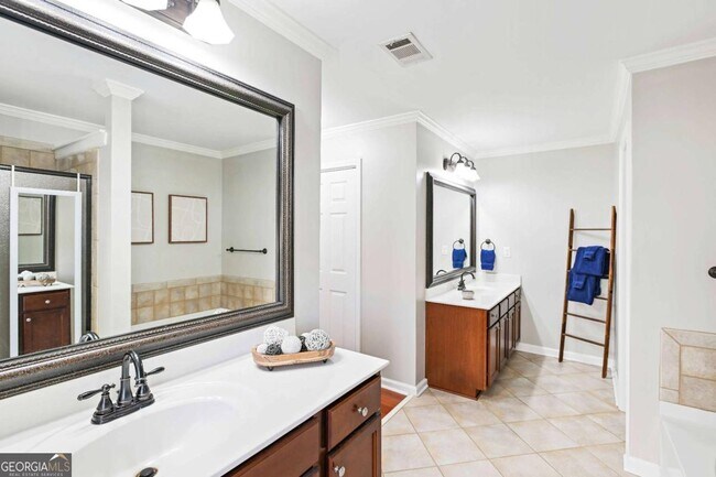 Building Photo - 2675 Huddlestone Way