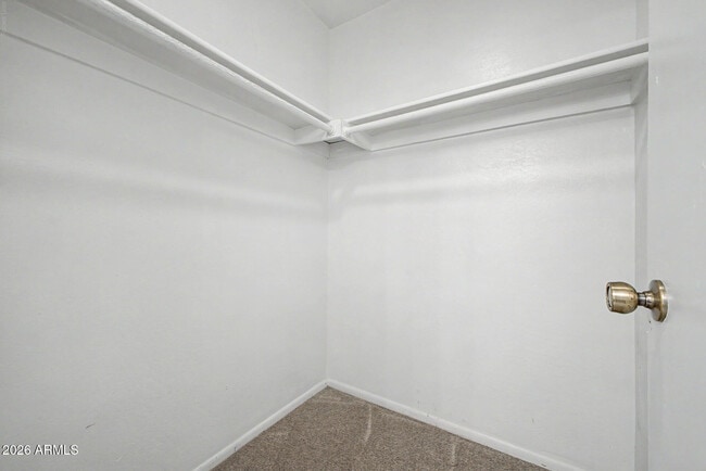 Building Photo - 930 N Mesa Dr