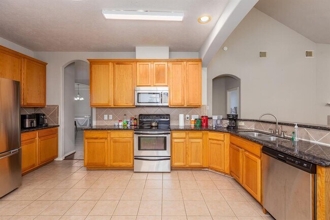 Building Photo - 18714 Racquet Sports Way