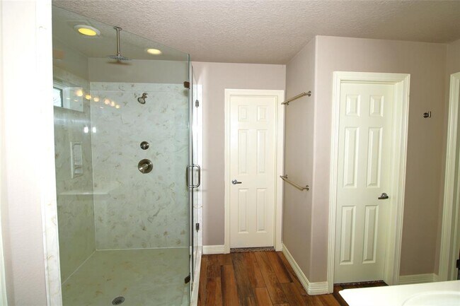 Building Photo - 119 Dove Trail
