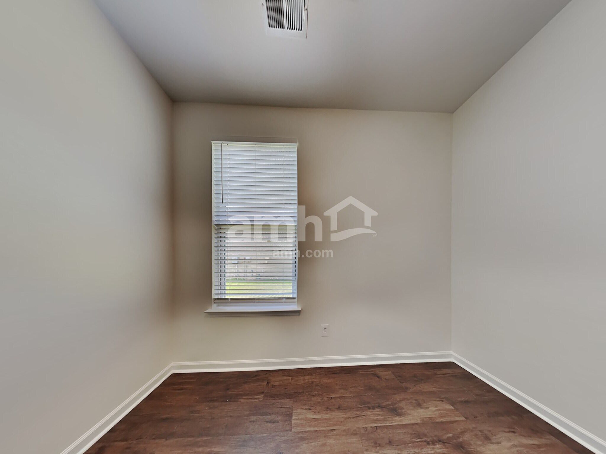 Building Photo - 109 Orleans Ct