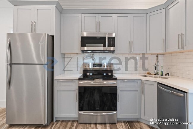 Building Photo - 24518 Karina St