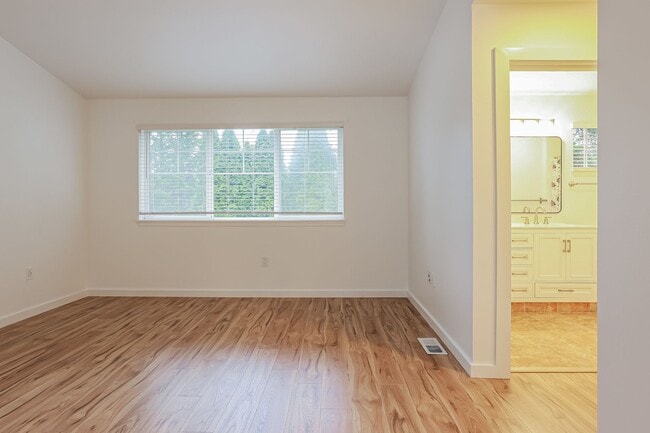 Building Photo - Newly Remodeled 3 bed 2.5 bath Townhome for Rent in Willow Grove Community
