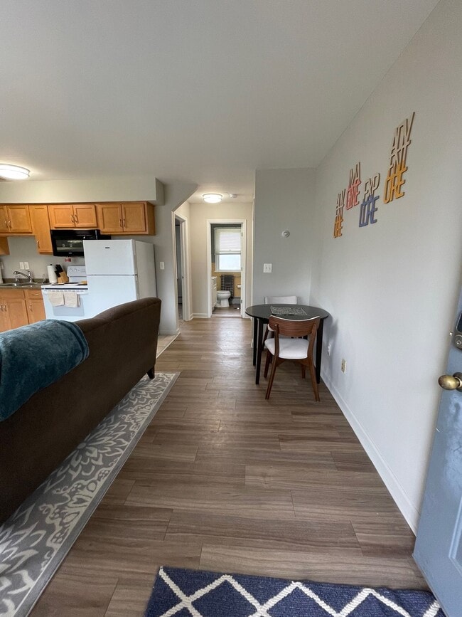 Floorplan - The Winston Apartments