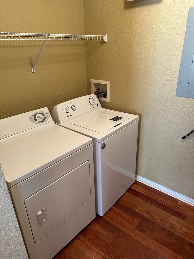 Building Photo - 862 Grand Regency Pointe