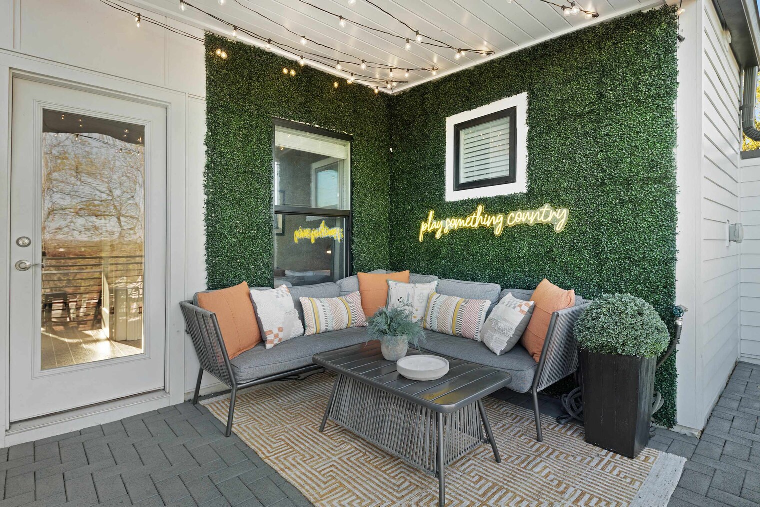 Building Photo - 1308 Montgomery Ave