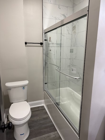 Building Photo - 617 Glenwood Ave