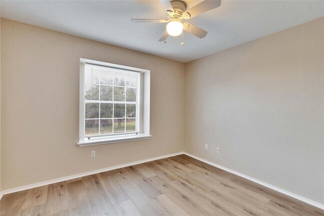 Building Photo - 14116 Harris Ridge Blvd