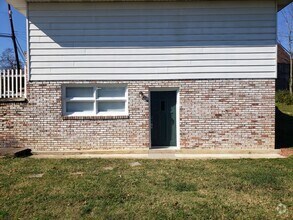 Building Photo - Triplex - 2 Bdrm/1Bath Kingsport TN