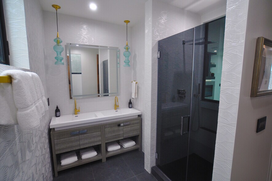 Building Photo - 838 California Ave