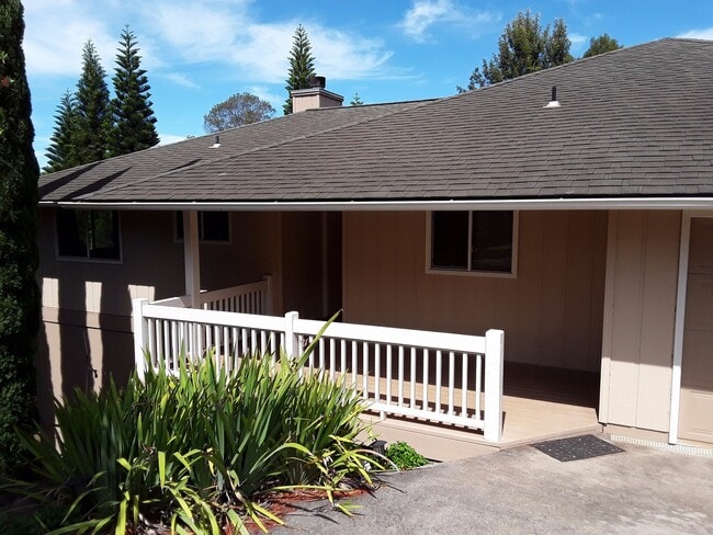 Primary Photo - Spacious 3 bedroom 2 bath home in Kula-Ava...