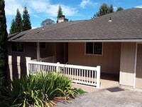 Building Photo - Spacious 3 bedroom 2 bath home in Kula-Ava...
