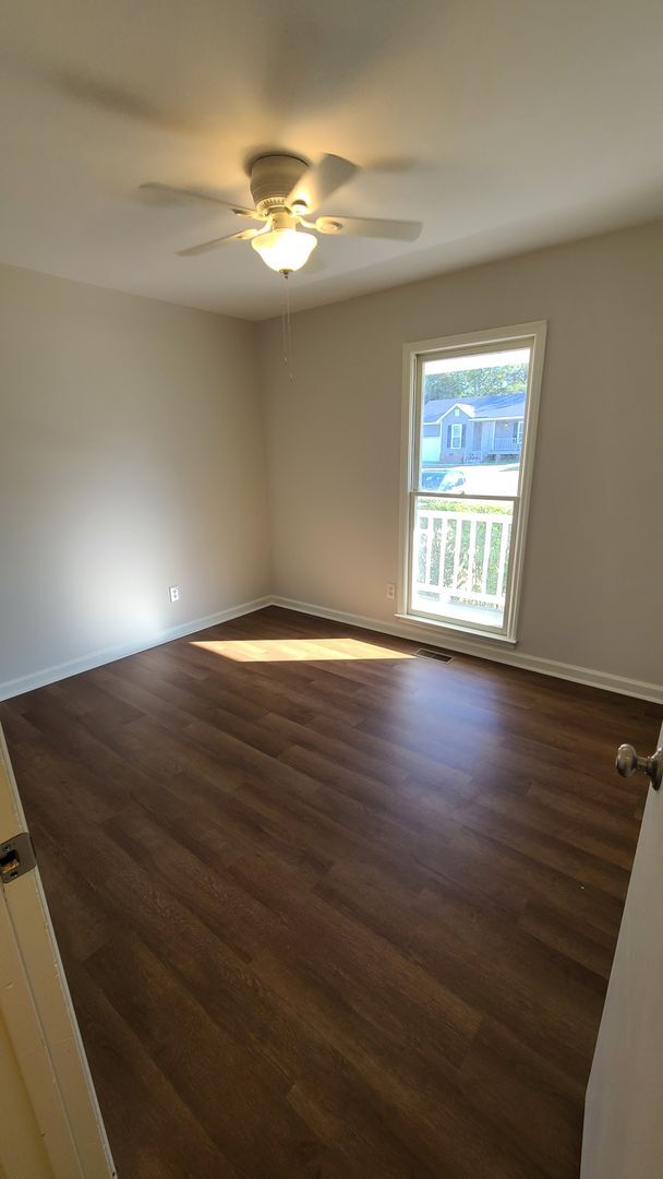 Building Photo - Cute corner home for rent