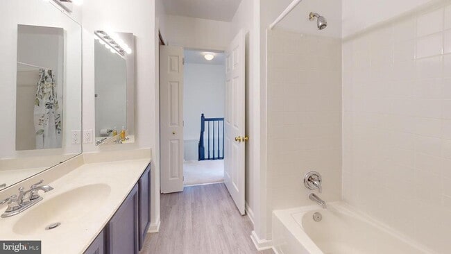 Building Photo - 26071 Ridge Manor Dr