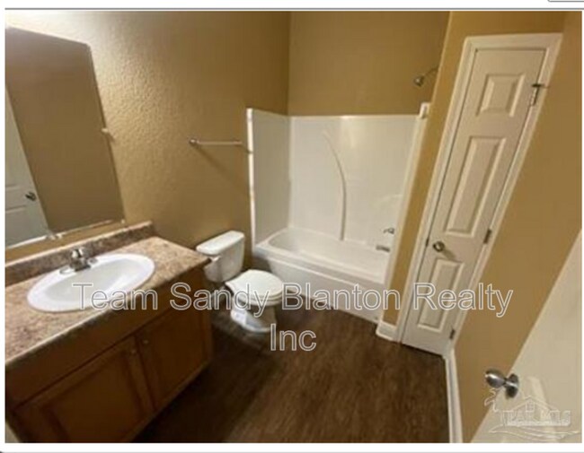 Building Photo - 7071 Lake Joanne Dr