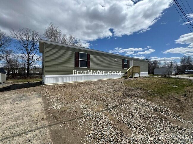 Building Photo - 194 F St