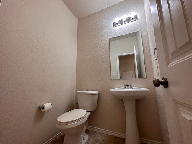 Building Photo - 148 Ammonite Ln