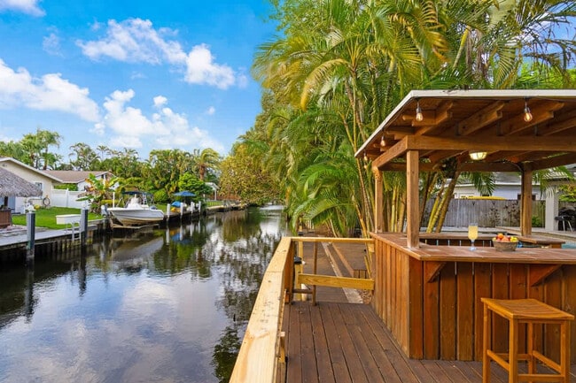 Building Photo - 2065 SW 28th Terrace