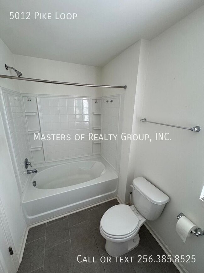 Building Photo - 5012 Pike Lp