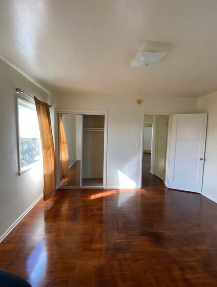 Building Photo - 1226 25th St