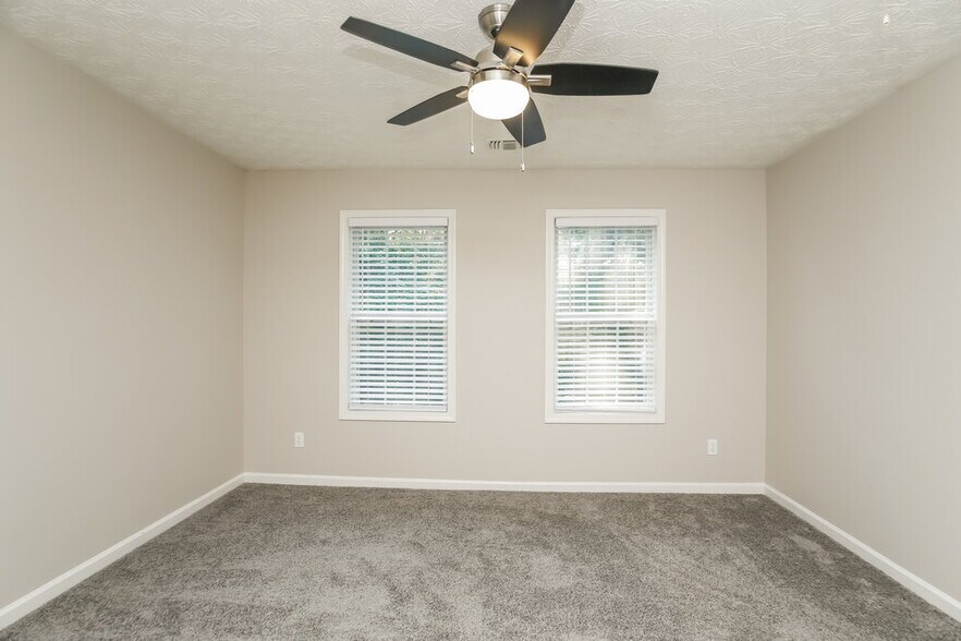 Building Photo - 369 Kades Cove Dr