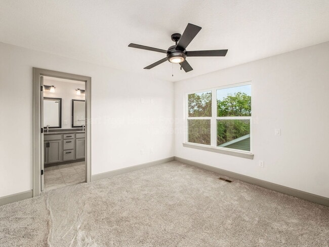 Building Photo - 166 Wisconsin Ave