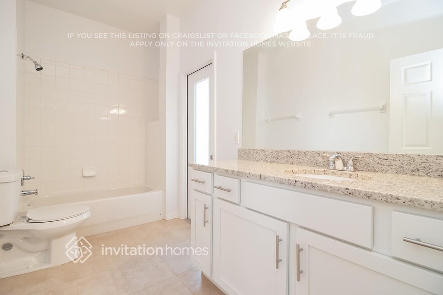 Building Photo - 643 Bridgeway Blvd