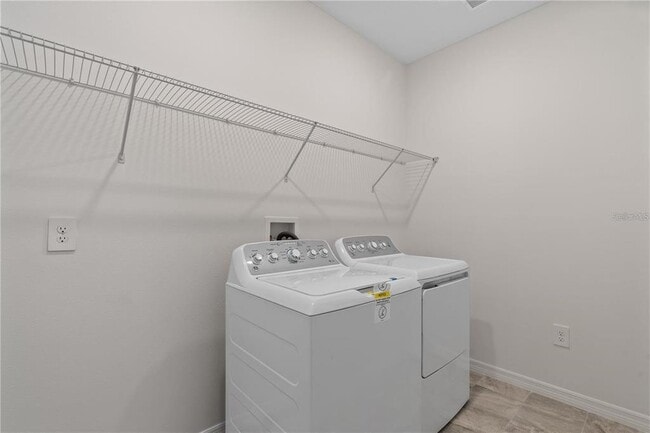 Building Photo - 15129 Summer Harvest St