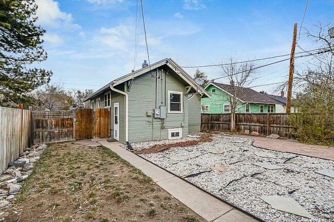 Building Photo - 1114 15th St