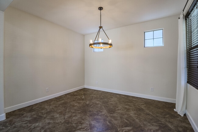 Building Photo - 3457 E Orchid Ln