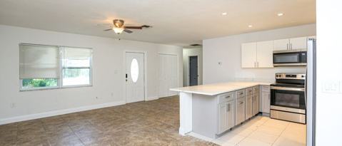 Building Photo - 861 San Remo Ave