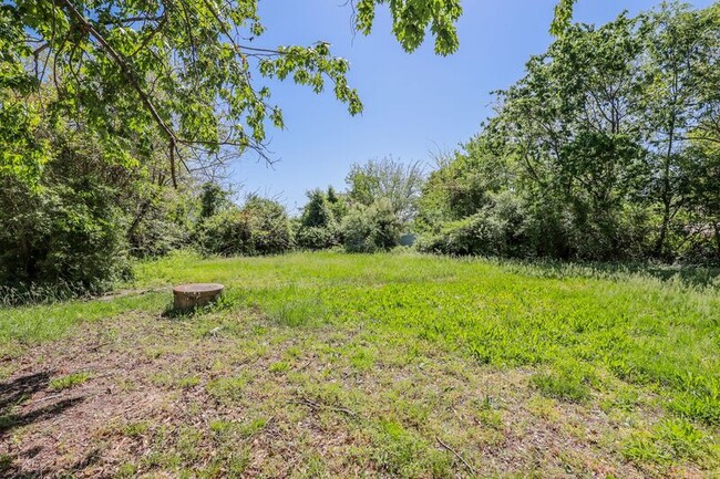 Building Photo - 3963 Oakleys Ln