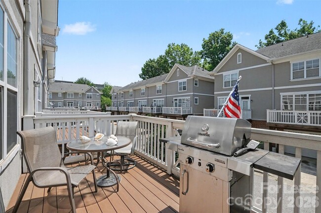 Building Photo - 807 Clarkson Mill Ct