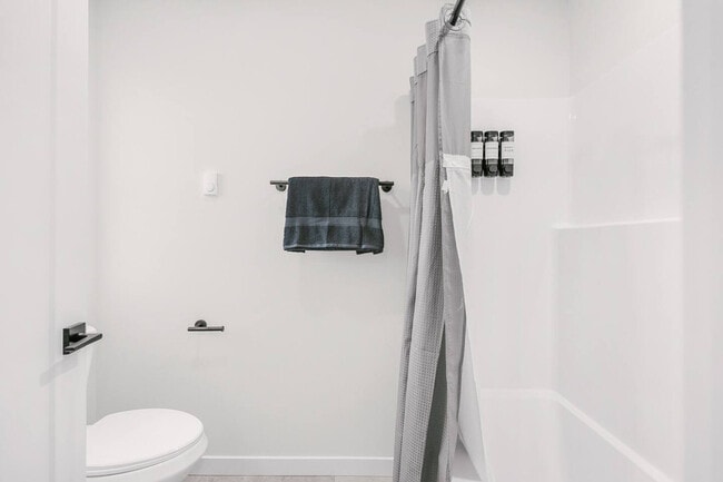 Building Photo - 3202 NW Division St