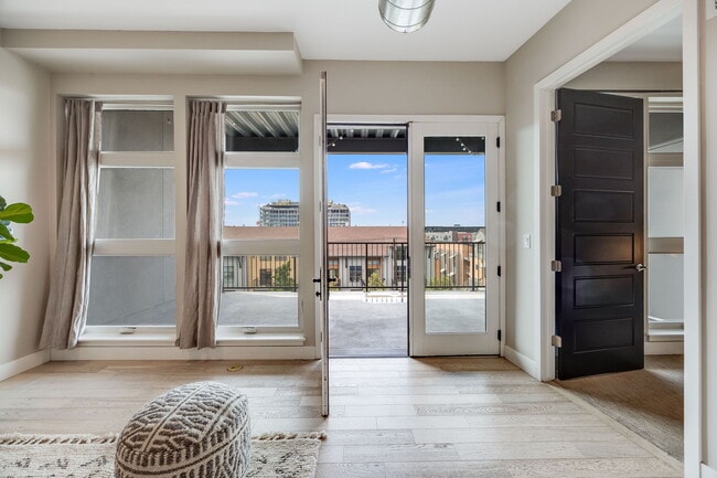 Building Photo - 3198 Blake St