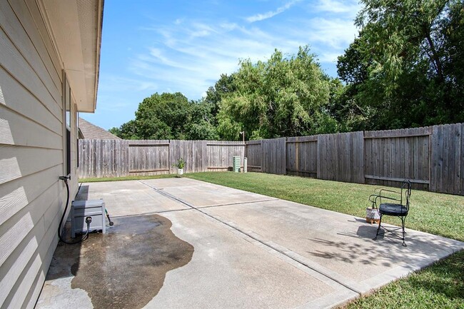 Building Photo - 7043 Birnam Garden Lane