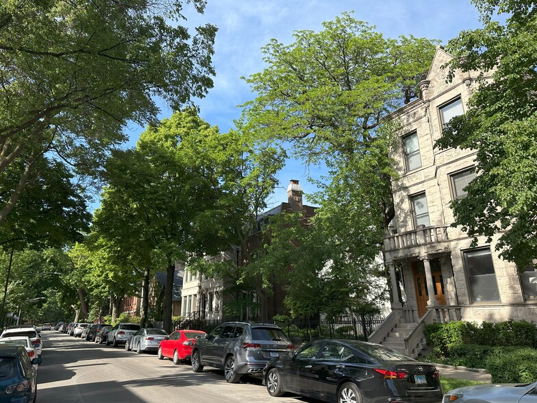 Building Photo - 2217 N Magnolia Ave